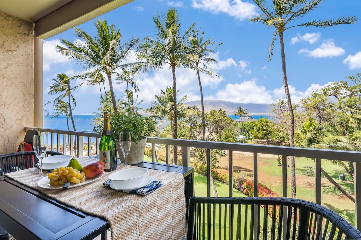 Condo in Kihei · ★4.34 · 2 bedrooms · 3 beds · 2 baths - Photo 1