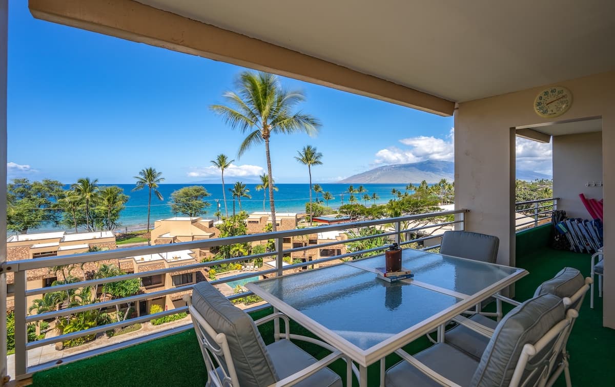 Condo in Kihei · ★4.82 · 3 bedrooms · 4 beds · 2 baths - Photo 1