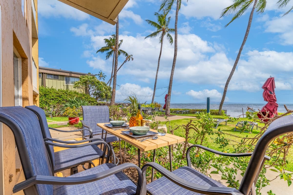 Condo in Kihei · ★5.0 · 2 bedrooms · 2 beds · 2 baths - Photo 1