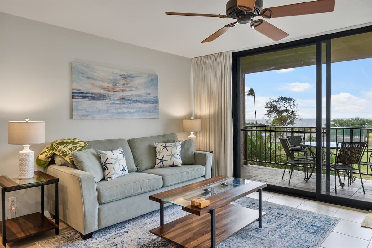Condo in Kihei · ★4.9 · 1 bedroom · 2 beds · 1 private bath - Photo 5