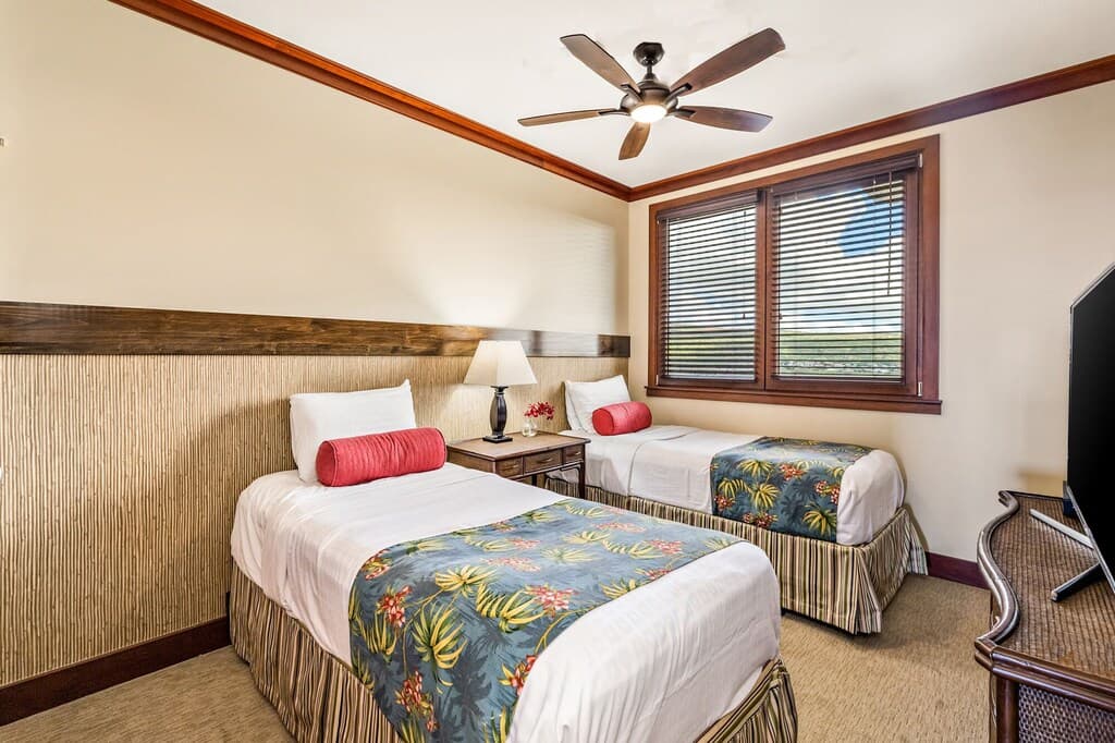 Condo in Kapolei · ★5.0 · 3 bedrooms · 4 beds · 2.5 private baths - Photo 2