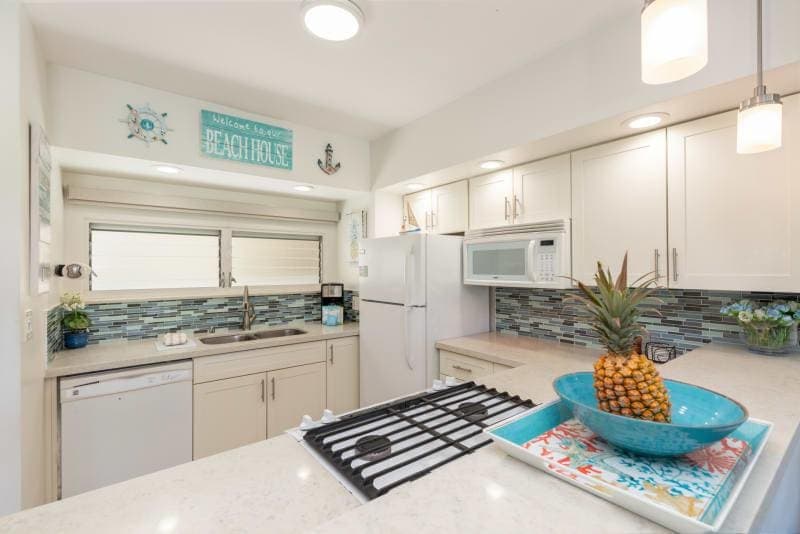 Condo in Honolulu · ★5.0 · 1 bedroom · 1 bed · 1 shared bath - Photo 5