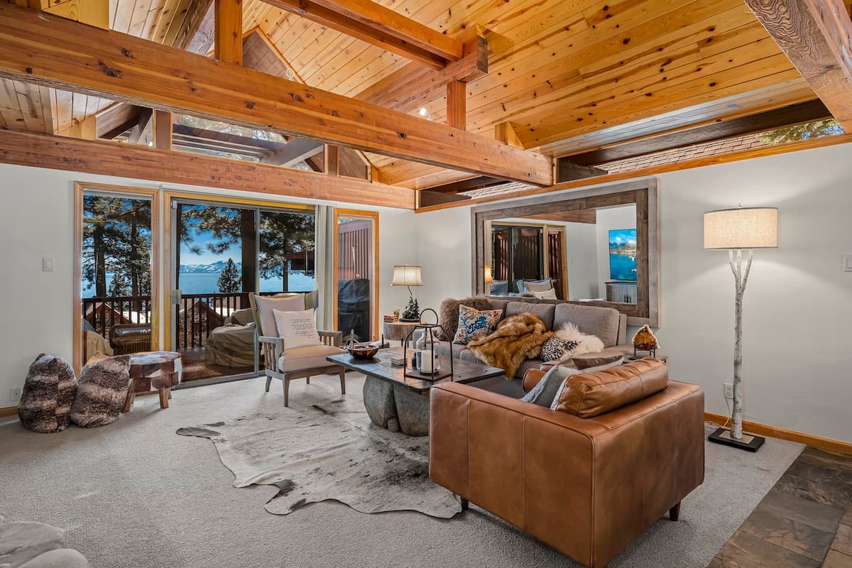 Condo in Incline Village · ★4.81 · 2 bedrooms · 2 beds · 2 private baths - Photo 1