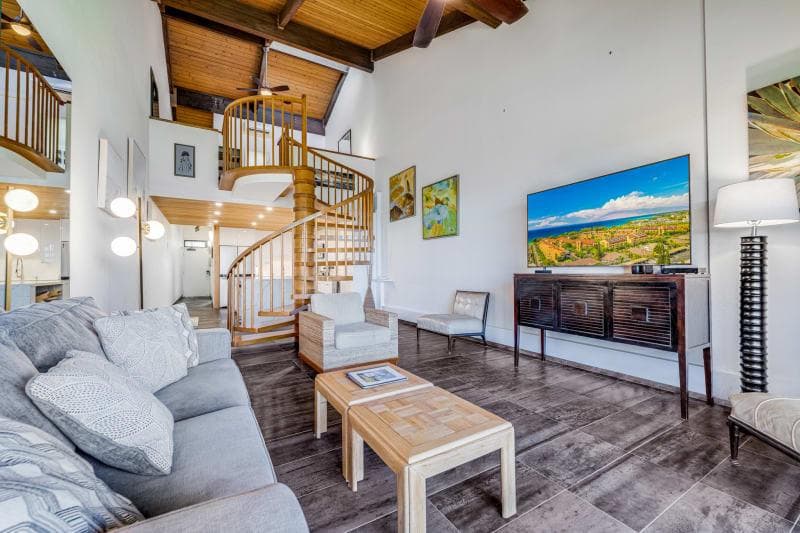 Condo in Kihei · ★4.0 · 2 bedrooms · 3 beds · 2 baths - Photo 4