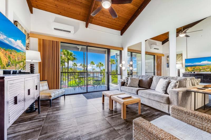 Condo in Kihei · ★4.0 · 2 bedrooms · 3 beds · 2 baths - Photo 3