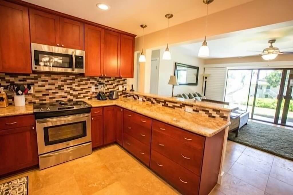Condo in Princeville · ★4.89 · 2 bedrooms · 2 beds · 2 private baths - Photo 3