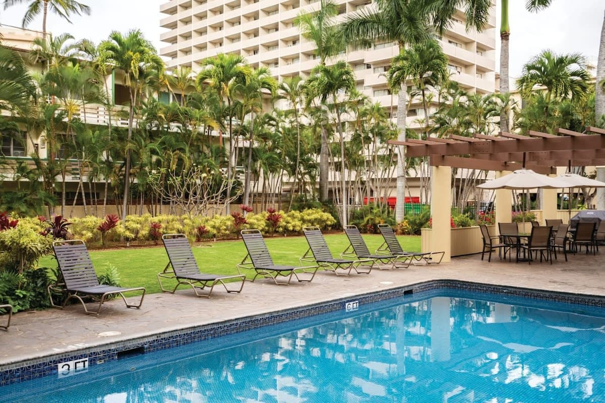 Condo in Honolulu · ★4.67 · Studio · 1 bed · 1 private bath - Photo 1
