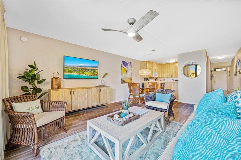 Condo in Kihei · ★4.71 · 1 bedroom · 2 beds · 2 baths - Photo 3