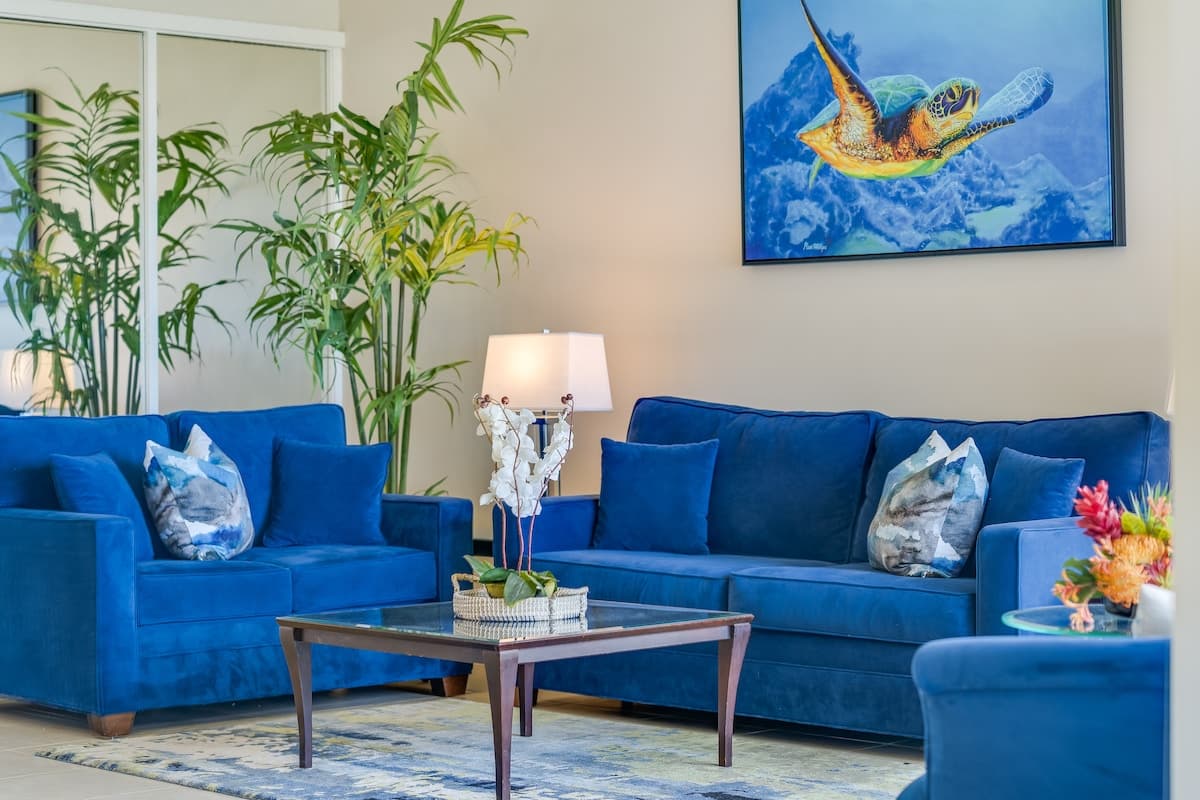Condo in Lahaina · ★4.97 · 1 bedroom · 2 beds · 1 bath - Photo 4