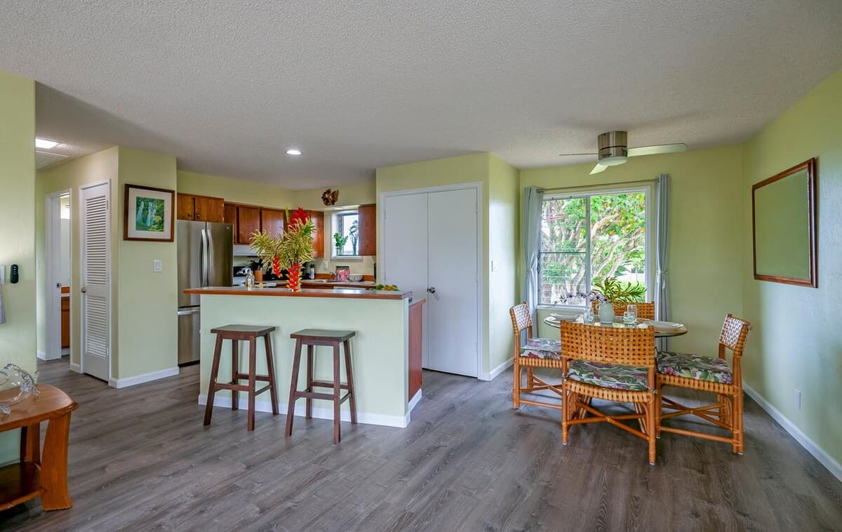 Condo in Princeville · ★4.86 · 2 bedrooms · 2 beds · 2 private baths - Photo 5