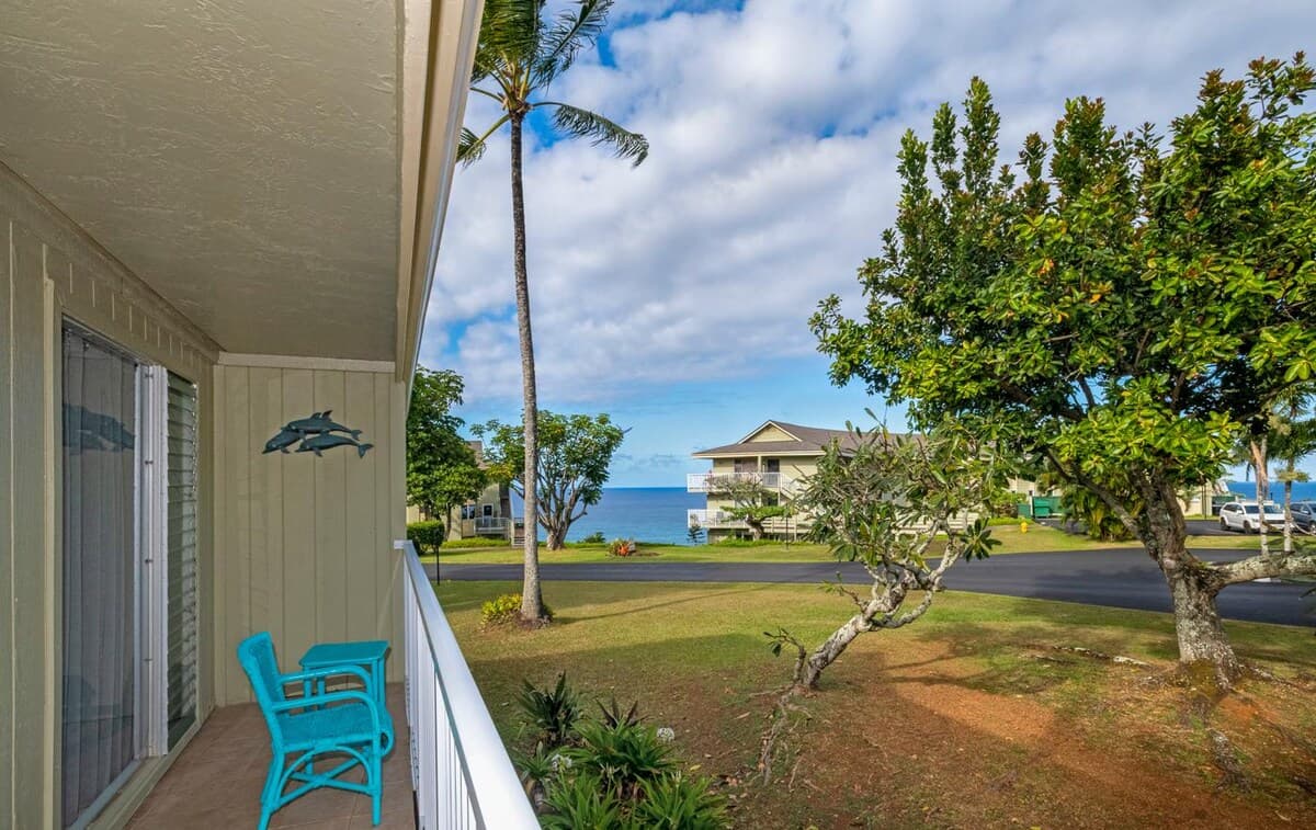 Condo in Princeville · ★4.86 · 2 bedrooms · 2 beds · 2 private baths - Photo 1