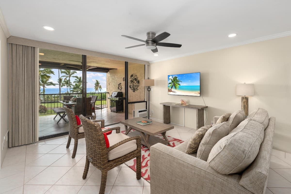 Condo in Kailua-Kona · ★4.59 · 2 bedrooms · 3 beds · 2 shared baths - Photo 3