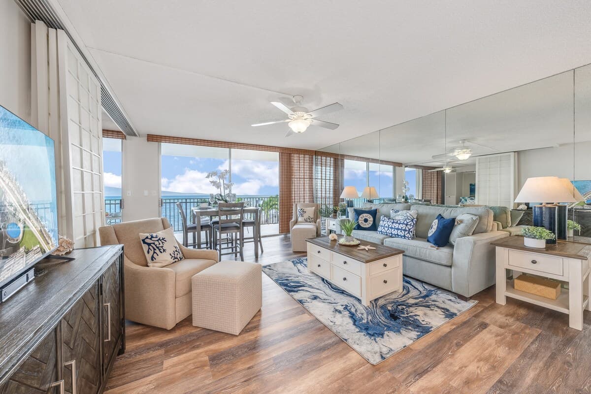 Condo in Lahaina · ★4.27 · 1 bedroom · 2 beds · 2 baths - Photo 3