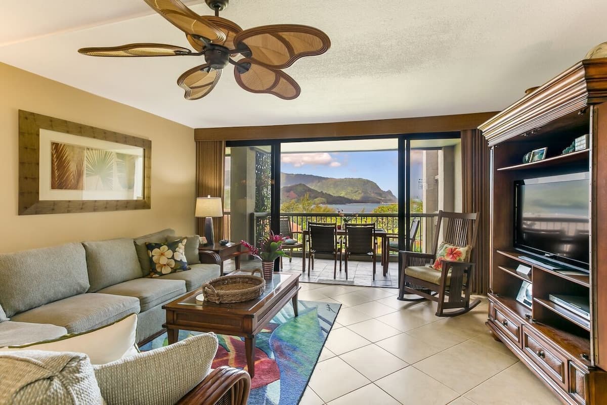 Condo in Princeville · ★4.88 · 1 bedroom · 2 beds · 1 bath - Photo 2
