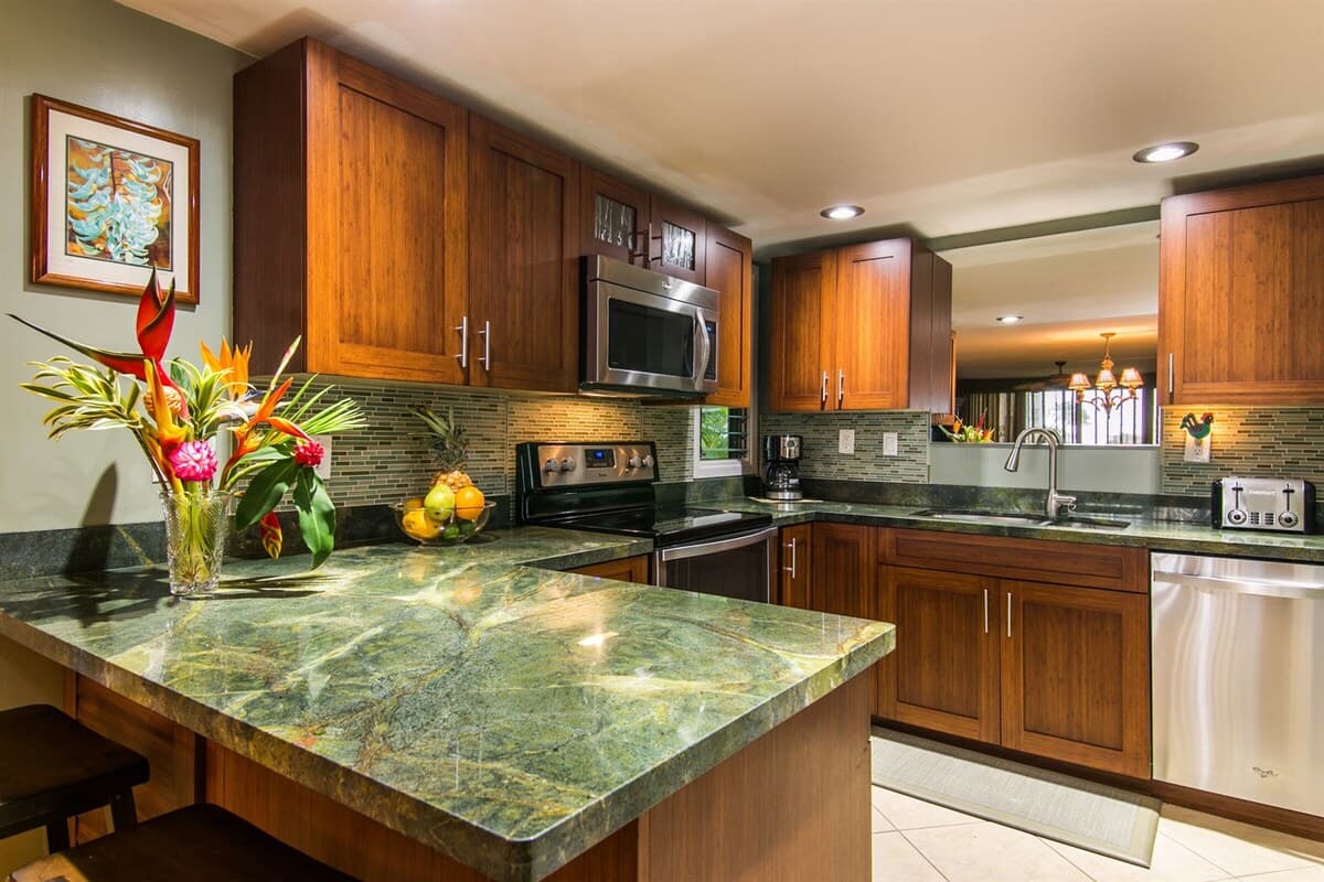 Condo in Princeville · ★4.88 · 1 bedroom · 2 beds · 1 bath - Photo 3