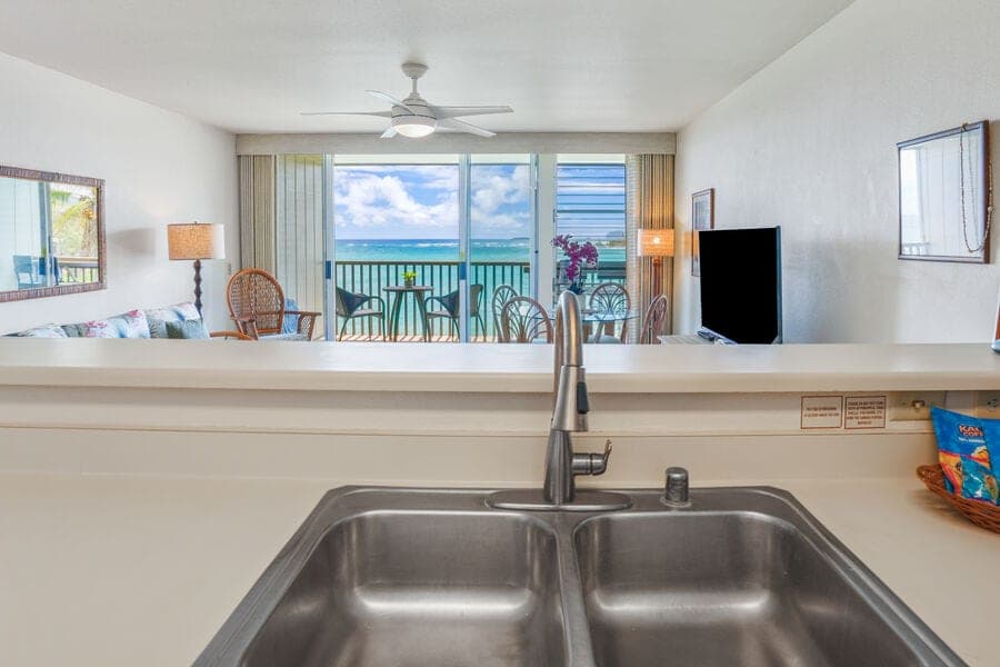 Condo in Kapaa · ★4.88 · 1 bedroom · 1 bed · 1 bath - Photo 2