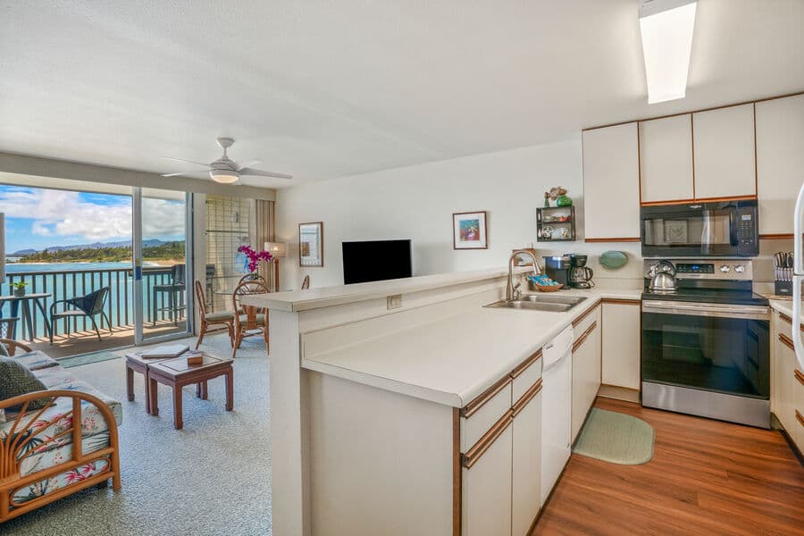 Condo in Kapaa · ★4.88 · 1 bedroom · 1 bed · 1 bath - Photo 3