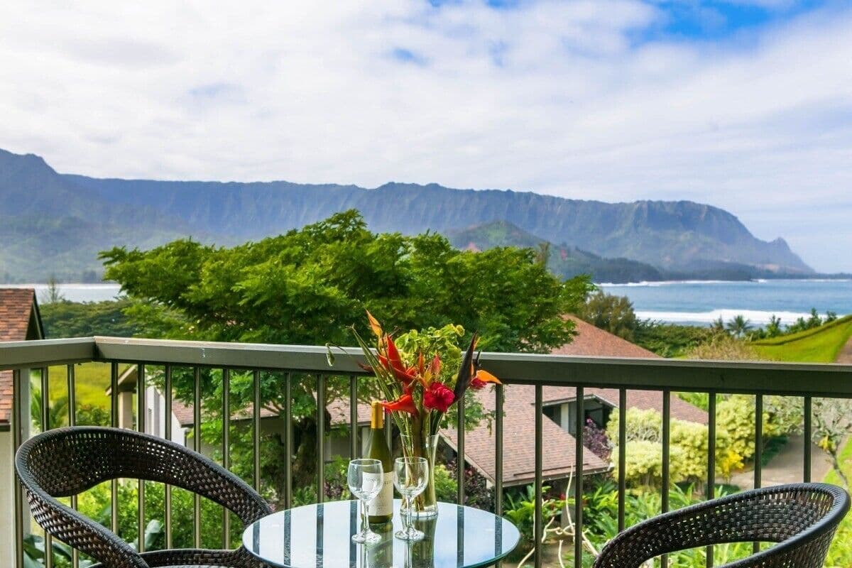 Condo in Princeville · ★4.88 · 1 bedroom · 2 beds · 1 bath - Photo 1