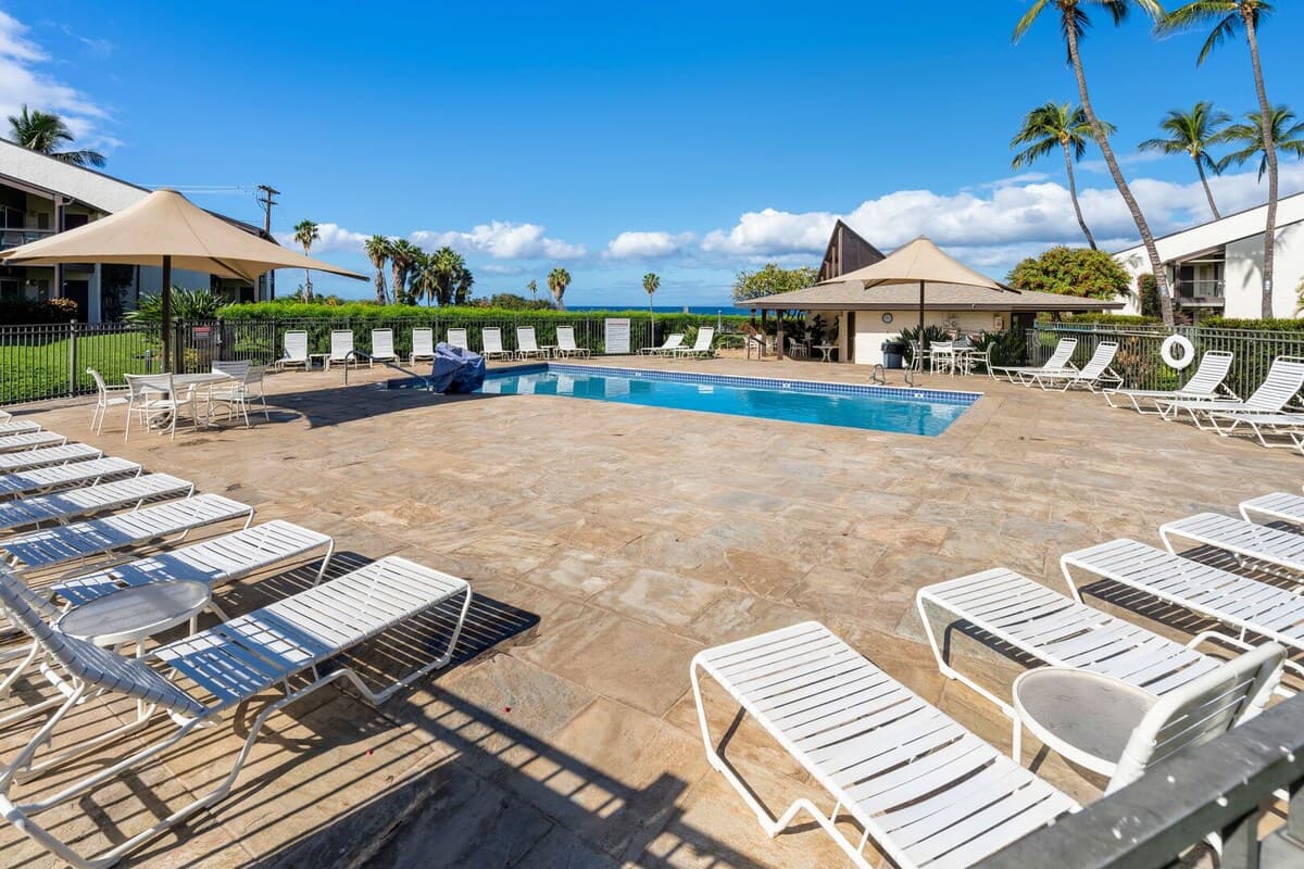 Condo in Kihei · ★4.83 · 1 bedroom · 2 beds · 1 bath - Photo 2