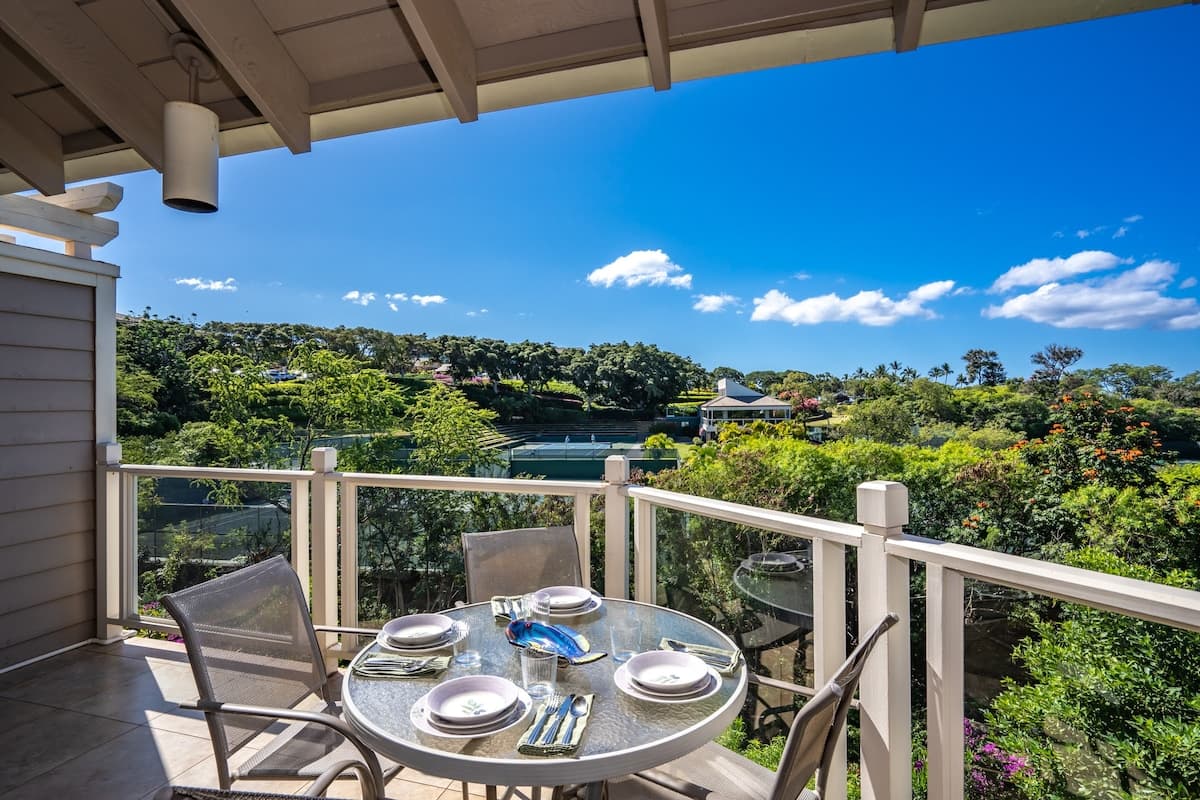 Condo in Wailea · ★4.74 · 1 bedroom · 1 bed · 2 baths - Photo 4