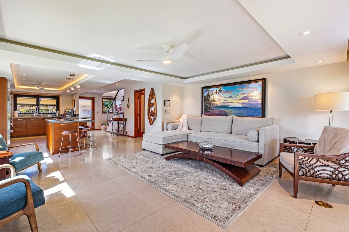Townhouse in Lahaina · ★4.83 · 2 bedrooms · 2 beds · 2.5 baths - Photo 1