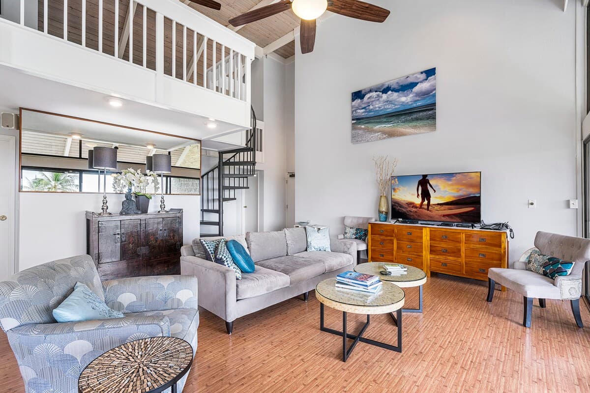 Condo in Kailua-Kona · ★4.78 · 3 bedrooms · 5 beds · 2.5 shared baths - Photo 5