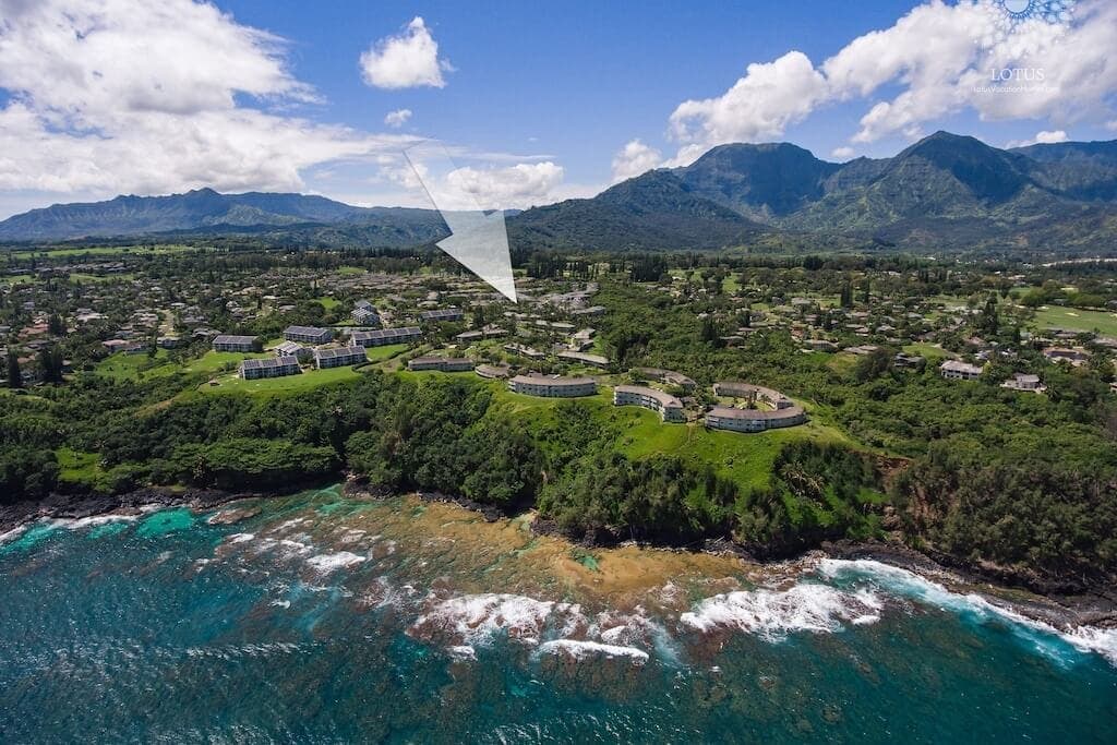 Condo in Princeville · ★4.79 · 2 bedrooms · 2 beds · 2 private baths - Photo 3