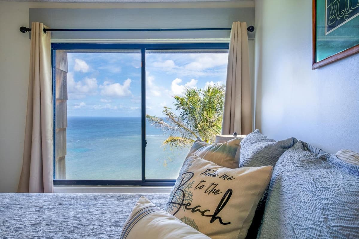 Condo in Princeville · ★4.82 · 1 bedroom · 2 beds · 1 bath - Photo 1
