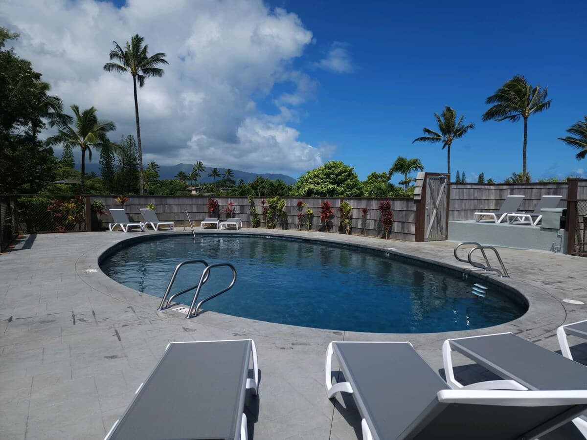 Condo in Princeville · ★4.83 · 2 bedrooms · 4 beds · 2 private baths - Photo 2