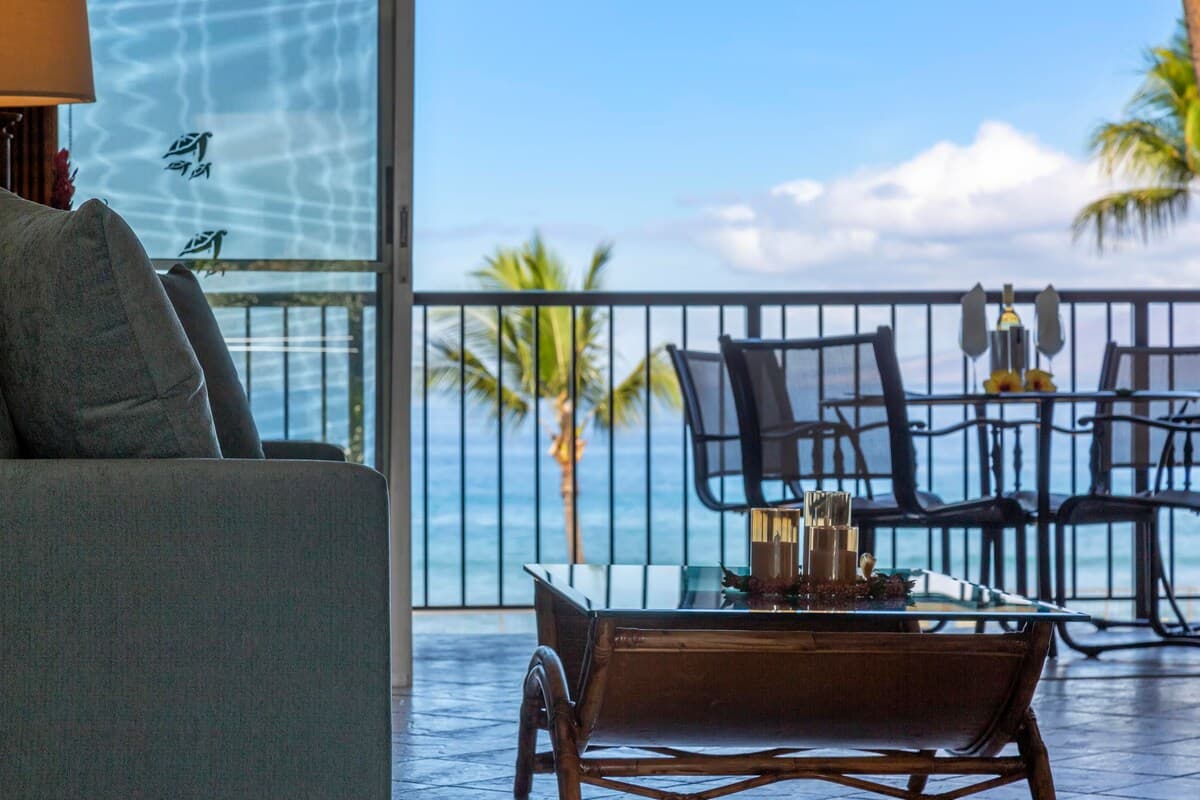 Condo in Lahaina · ★4.93 · 1 bedroom · 2 beds · 1 bath - Photo 2
