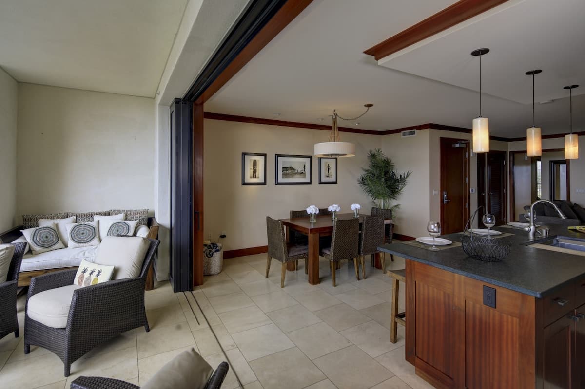 Condo in Kapolei · ★4.84 · 2 bedrooms · 3 beds · 2 private baths - Photo 2