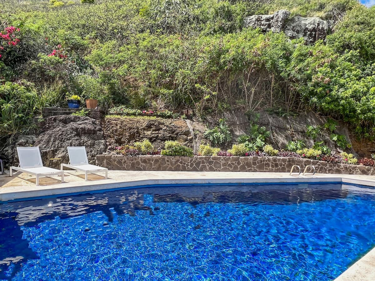 Home in Kailua · ★5.0 · 3 bedrooms · 4 beds · 4 shared baths - Photo 1