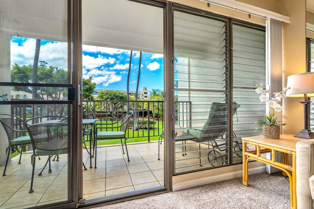 Condo in Kihei · ★4.29 · 2 bedrooms · 4 beds · 2 baths - Photo 5