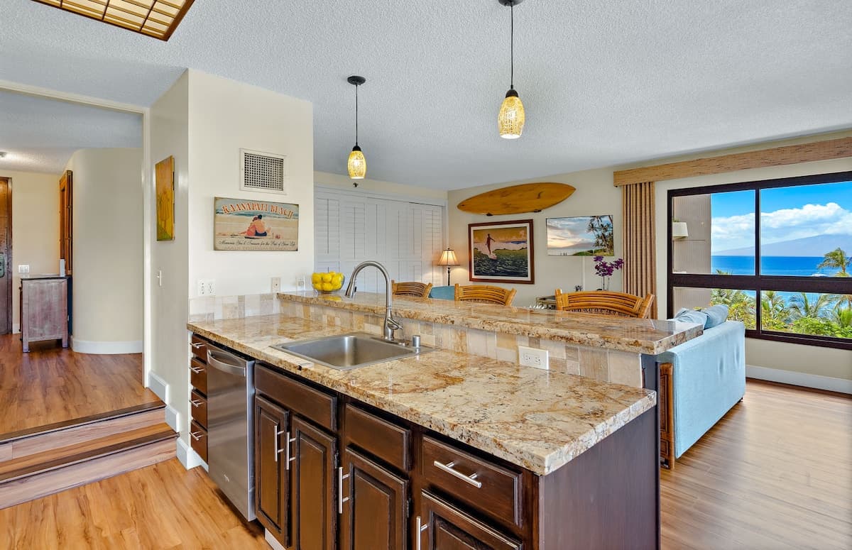 Condo in Lahaina · ★4.57 · 2 bedrooms · 3 beds · 2 baths - Photo 2