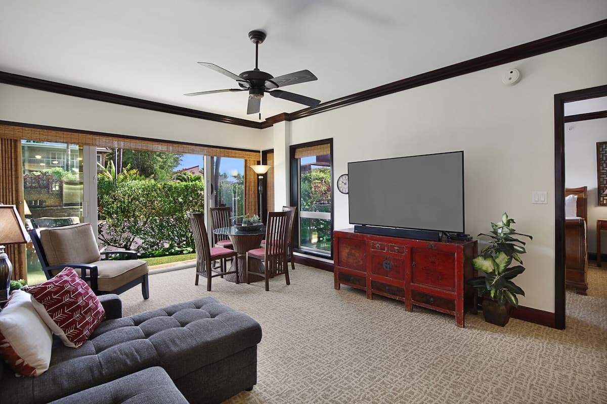 Condo in Kapaa · ★4.6 · 1 bedroom · 1 bed · 2 baths - Photo 2