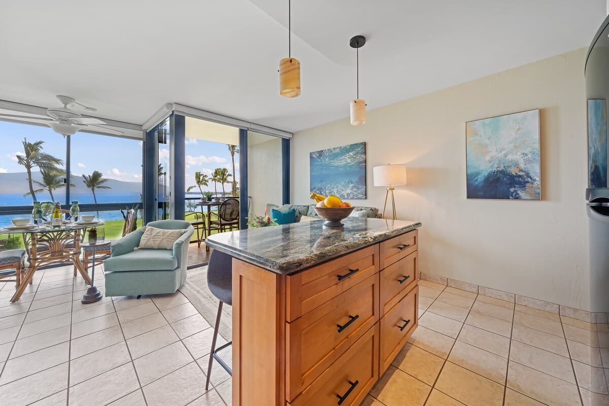 Condo in Kihei · ★4.82 · 1 bedroom · 2 beds · 1 bath - Photo 5