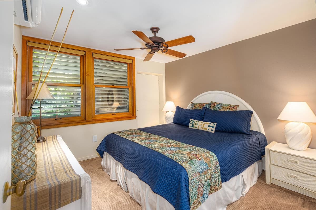Condo in Kihei · ★4.69 · 2 bedrooms · 4 beds · 2 private baths - Photo 4