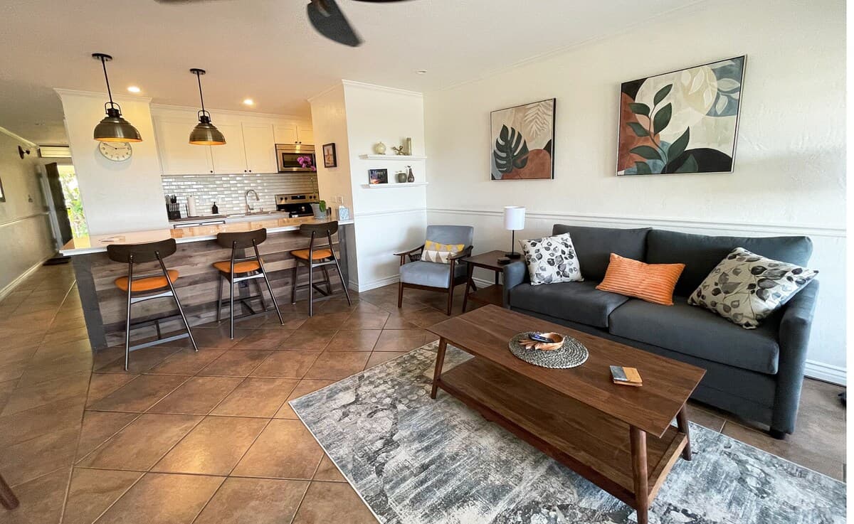 Condo in Kailua-Kona · ★4.64 · 1 bedroom · 2 beds · 1 bath - Photo 1