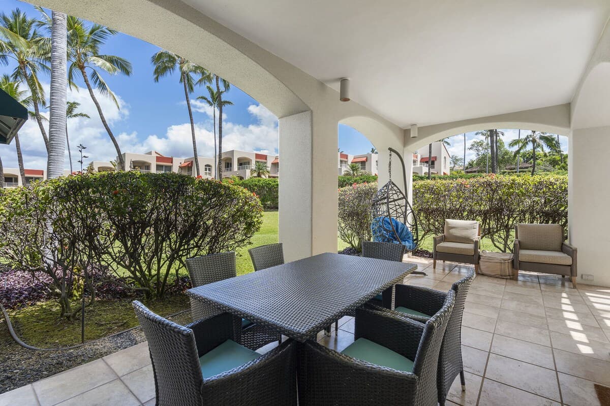 Condo in Kihei · ★4.71 · 2 bedrooms · 4 beds · 2 private baths - Photo 3