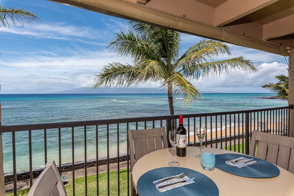 Condo in Lahaina · ★4.93 · 2 bedrooms · 3 beds · 2 baths - Photo 1