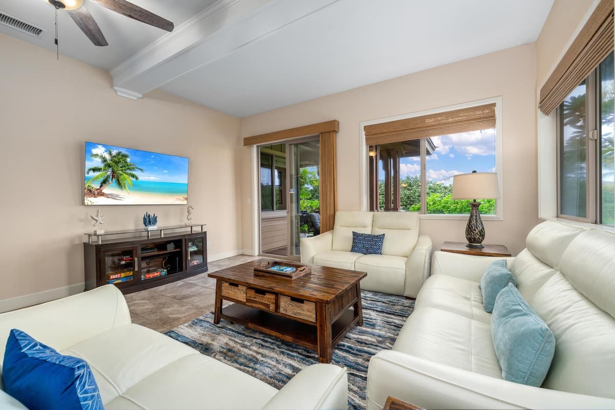 Townhouse in Waimea · ★4.97 · 3 bedrooms · 5 beds · 2.5 baths - Photo 2