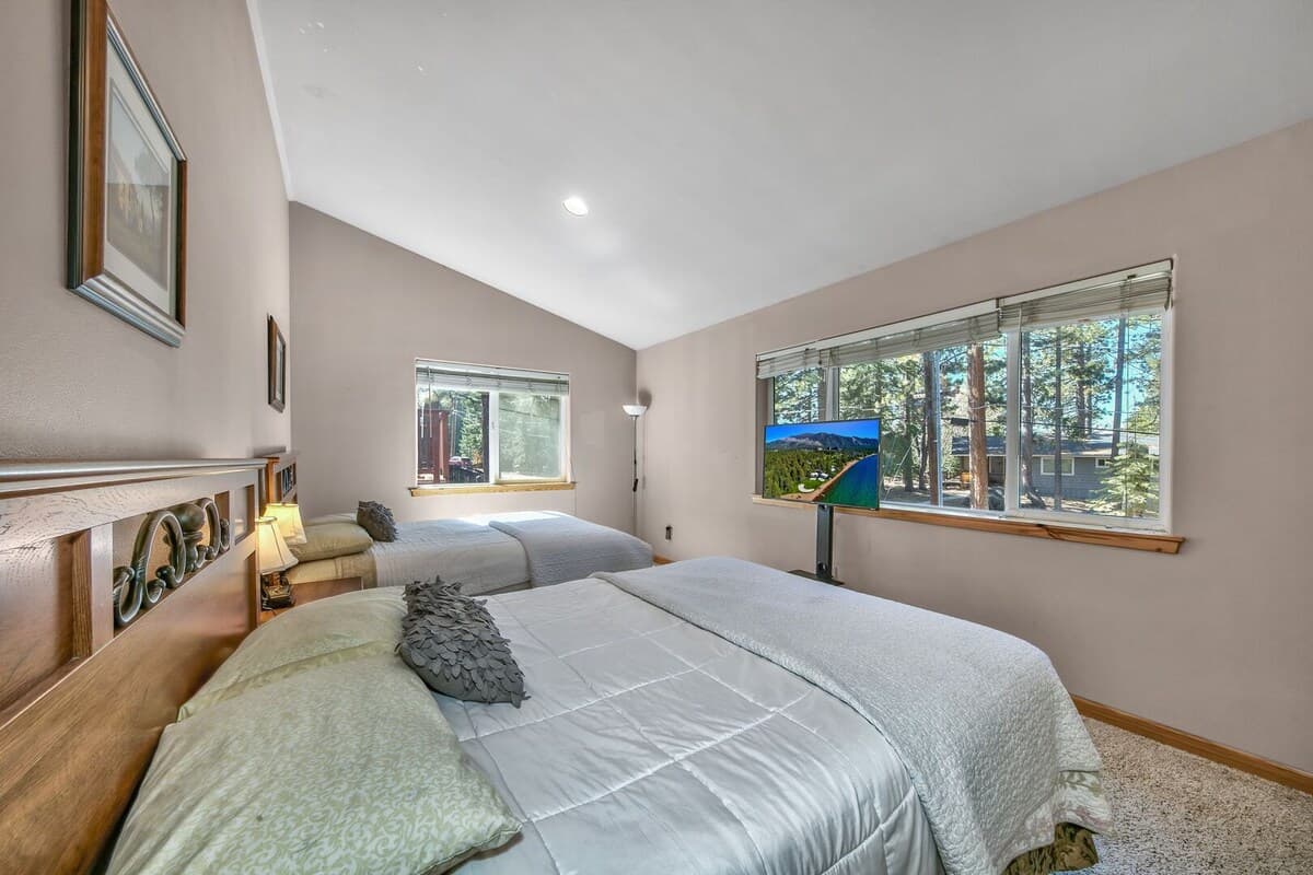Heated Indoor Pool, 6BR Home Near Downtown - Photo 1