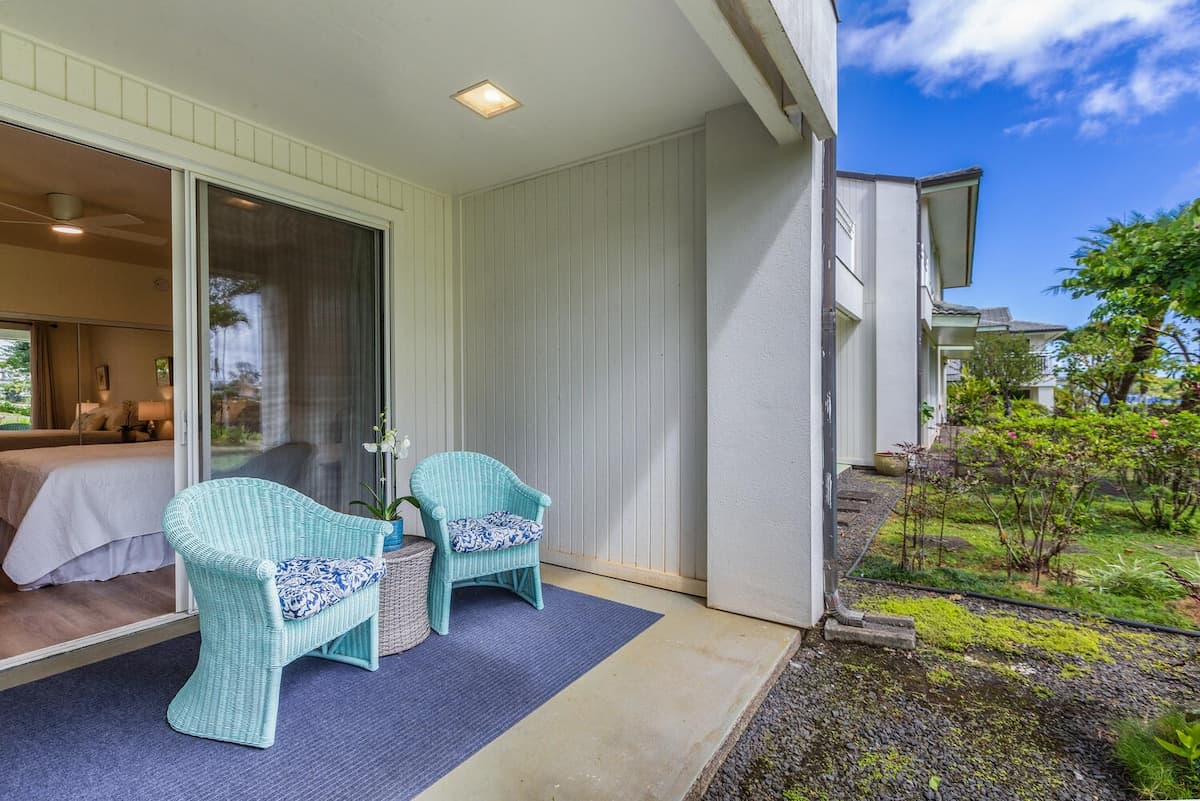 Condo in Princeville · ★4.96 · 2 bedrooms · 4 beds · 2 shared baths - Photo 2