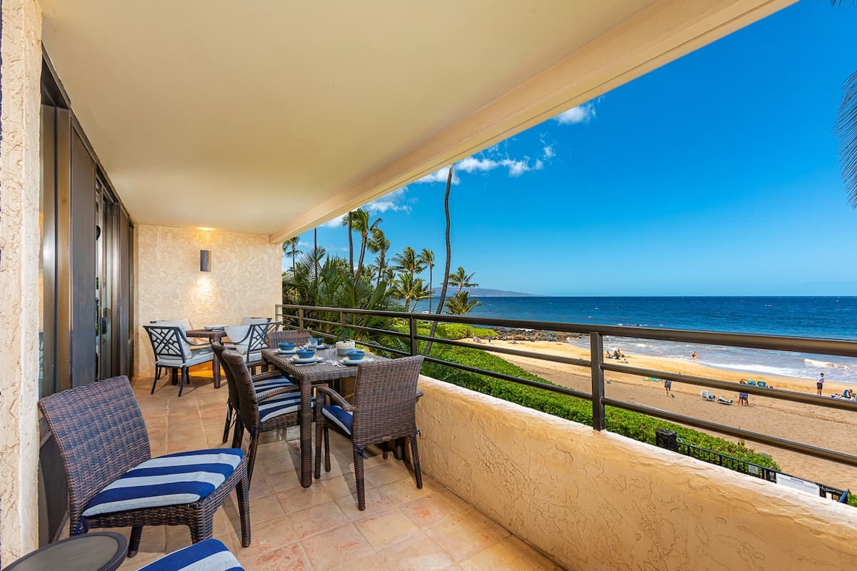 Condo in Wailea · ★5.0 · 2 bedrooms · 3 beds · 2 baths - Photo 3