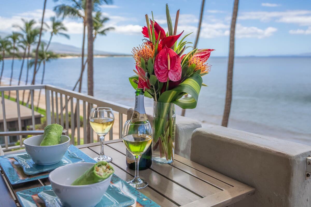 Condo in Kihei · ★4.89 · 1 bedroom · 2 beds · 2 baths - Photo 3