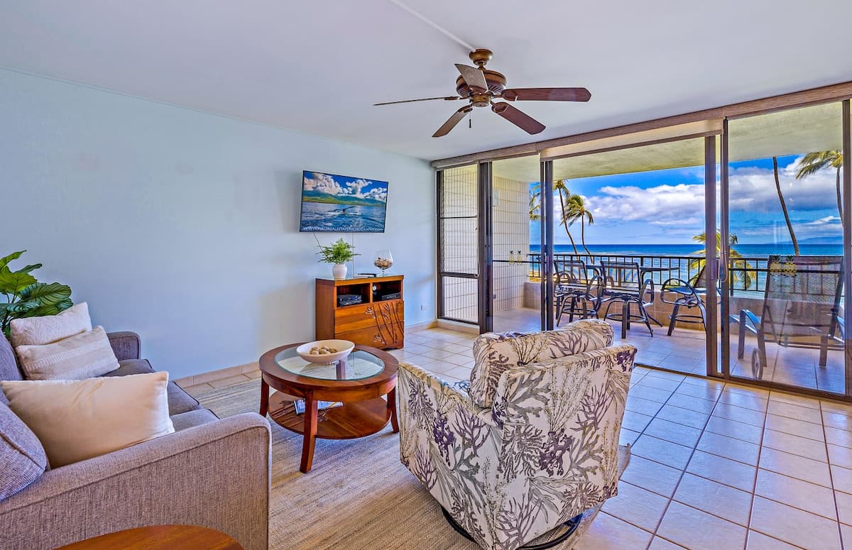 Home in Kihei · ★4.58 · 1 bedroom · 2 beds · 1 private bath - Photo 2
