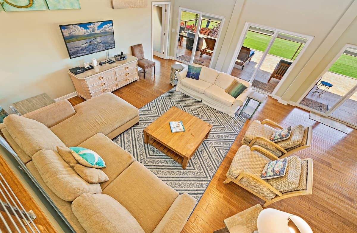 Home in Lahaina · ★4.83 · 6 bedrooms · 9 beds · 3 baths - Photo 3