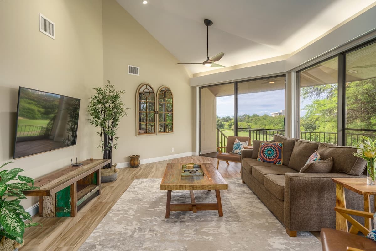 Home in Lahaina · ★4.86 · 3 bedrooms · 4 beds · 2 baths - Photo 2