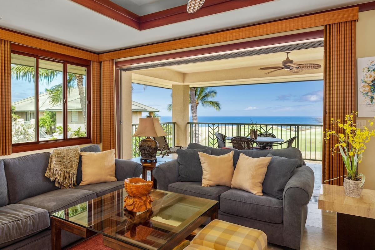 Condo in Waimea · ★4.88 · 3 bedrooms · 4 beds · 3 baths - Photo 2