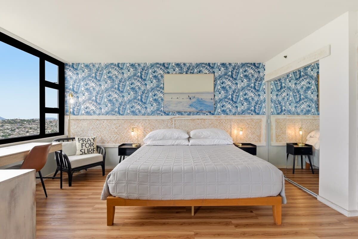 Condo in Honolulu · ★4.95 · 1 bedroom · 1 bed · 1 private bath - Photo 3